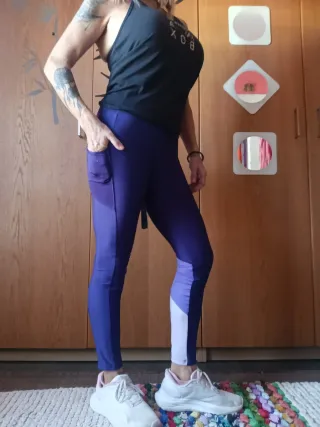 Mallas deportivas mujer morado y blanco