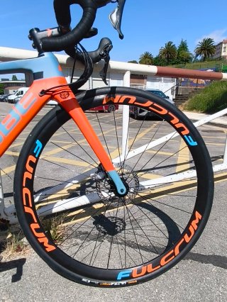 Bicicleta Cube Agree C:62 Carbono
