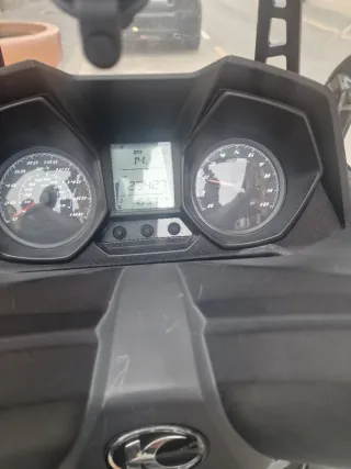 Kymco Super Dink Maxi Scooter Gris 350i abs