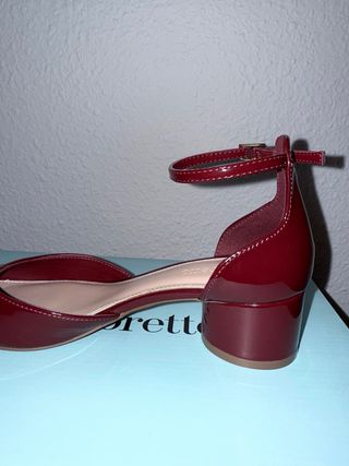 Zapatos Tintoretto burdeos tacón bajo