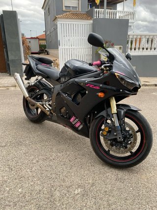 Yamaha R6