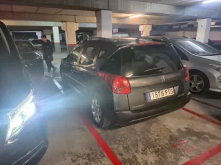 peugeot 207 80000 klm sw 1.6 hdi  libro revi