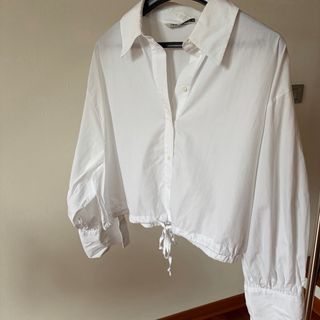 Camicia Zara bianca corta con laccetto