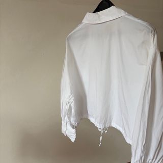 Camicia Zara bianca corta con laccetto