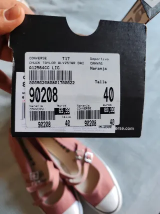 Zapatillas Converse rosas con tiras