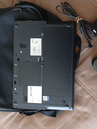 Portátil Fujitsu Negro con Accesorios