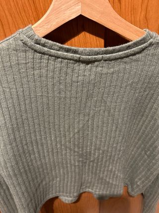 Camiseta manga larga Stradivarius verde talla S