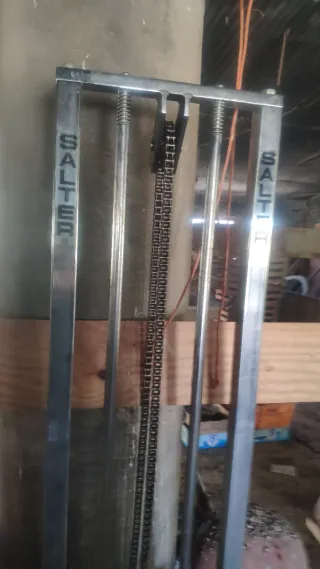 Maquina de piernas profesional SALTER