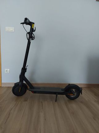 Patinete Eléctrico Xiaomi Esencial