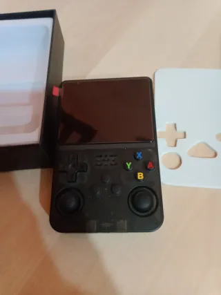 Console portatile R36S nero