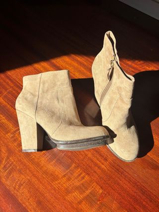 Botines tacón ante Zara Talla 41