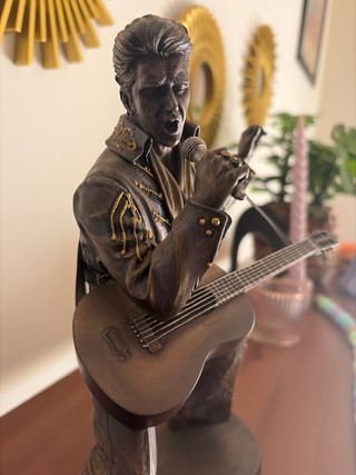 Figura Elvis Resina Bronce