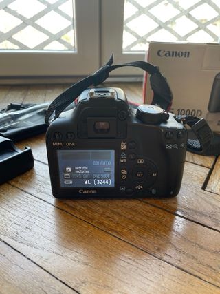 Canon EOS 1000D Kit con scatola