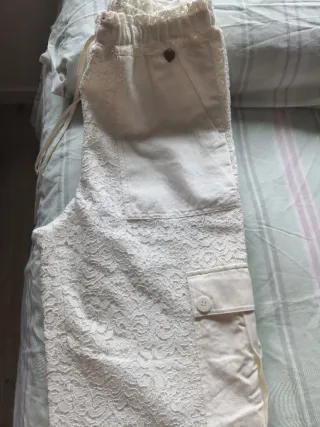 Pantalones blancos encaje