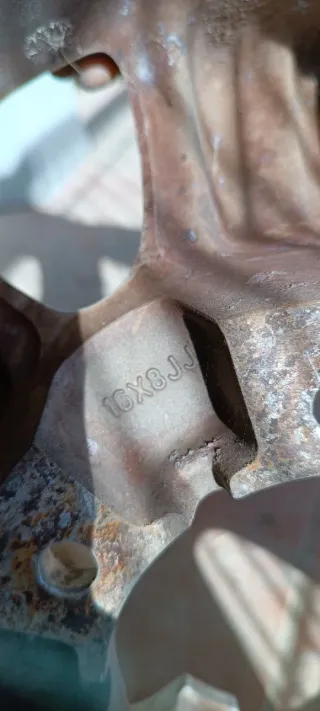 Llanta Patrol GR Original