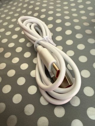 4 Cables USB-C + 1 Micro USB