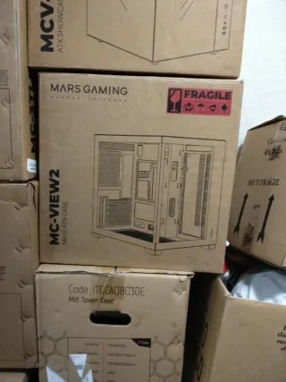 Cajas de PC Mars Gaming y NZXT