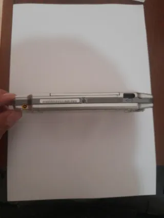 Consola Sony PSP Plata/Blanca le falta la bateria