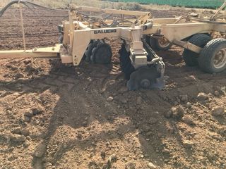 Grada de discos agrícola