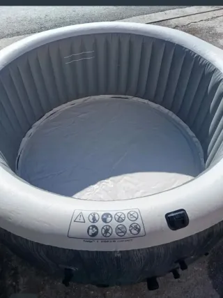 Jacuzzi Hinchable Beige y Gris