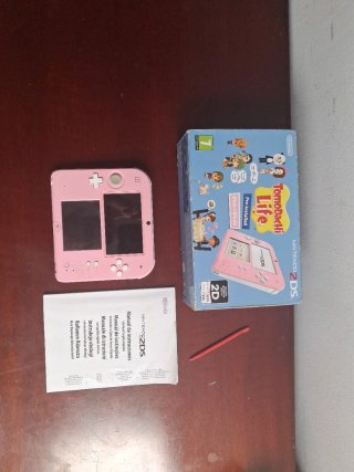 Nintendo 2DS Tomodachi Life Pink+White