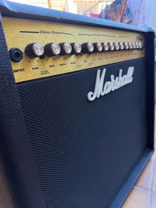 Amplificador Guitarra Marshall 100W MG100DFX