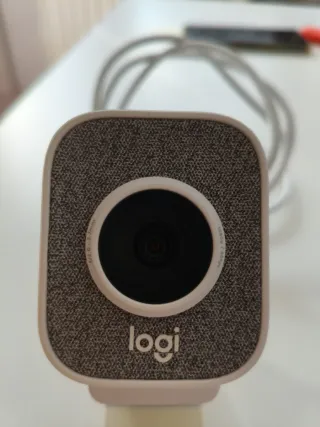 Logitech StreamCam Webcam Gris y Blanca