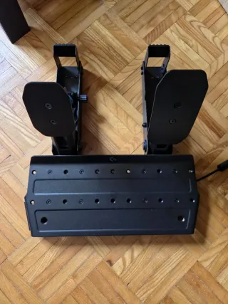 Volante Logitech RS 50 PlayStation + RS Pedals