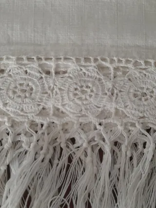 Asciugamano d'epoca ricamato a mano