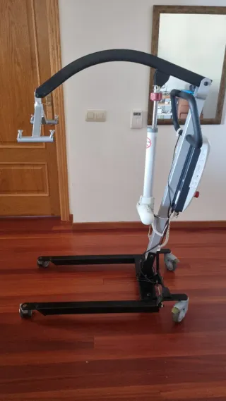 Grua para personas de movilidad reducida