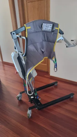 Grua para personas de movilidad reducida