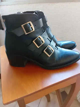 Botines Martinelli de tacón de piel con hebillas