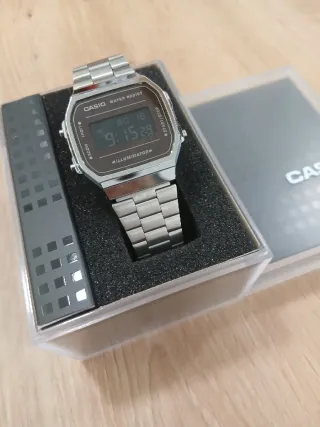 Reloj Casio Digital Plata y Negro