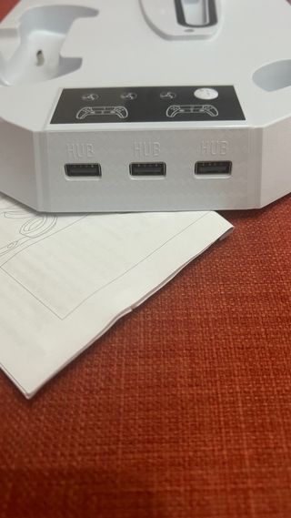 Estación Carga PS5 Slim/Standard Blanca + funda