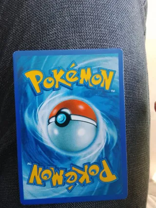 Carta Pokémon Espada y Escudo