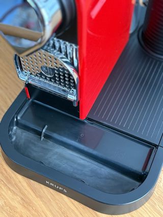 Cafetera Nespresso Krups Citiz Roja