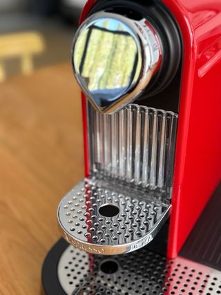 Cafetera Nespresso Krups Citiz Roja