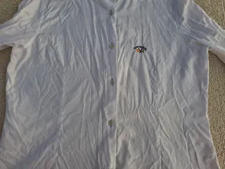 Camisa mujer T L. Medidas en descripción