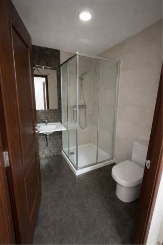 Piso en alquiler 2 habitaciones, 2 baños + garaje