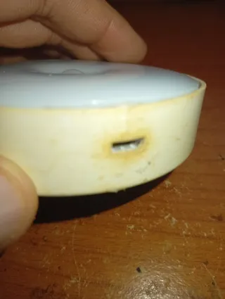 Luz de emergência com íman