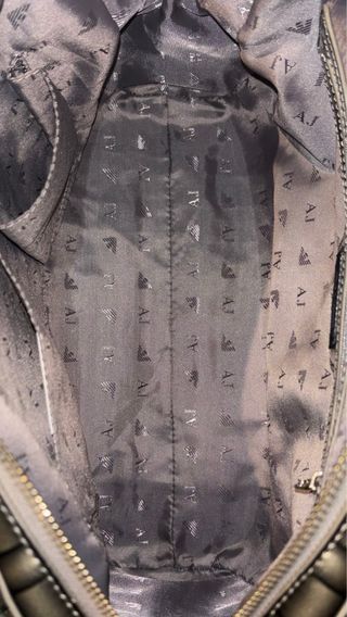 Bolso Armani Jeans Charol Negro y Dorado