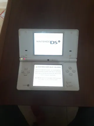 Nintendo DS Lite Blanca le falta el lapiz
