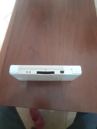 Nintendo DS Lite Blanca le falta el lapiz