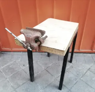 MINI - BANCO DE TRABAJO con torno