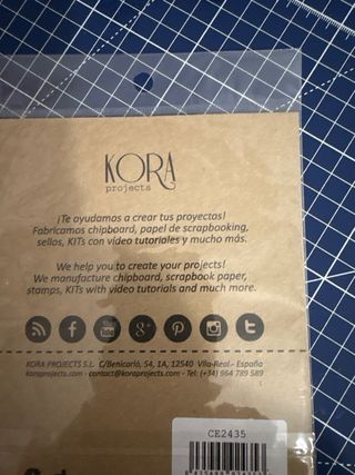 Maderitas para scrapbooking KORA y Tempera