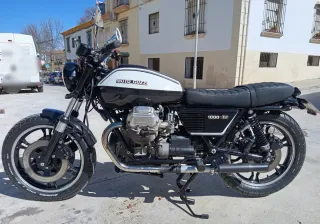 Moto Guzzi SP 1000