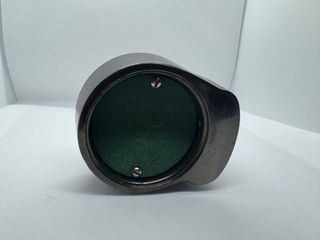 Isqueiro latão mulher estilizada