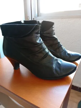 Botines negros tacón