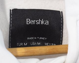 Sudadera Bershka Mickey Mouse Blanca