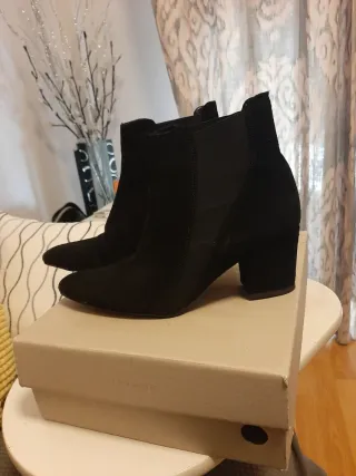 Botines Uterqüe negros